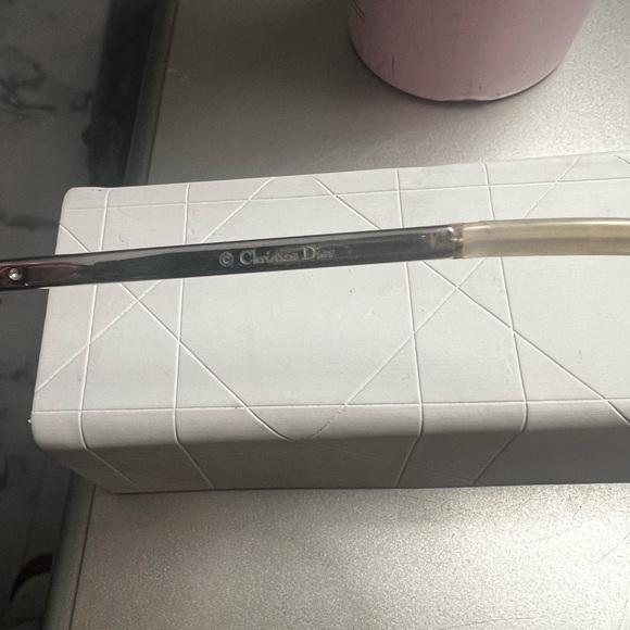 Christian Dior Aviator with Crystals - Picture 7 of 8